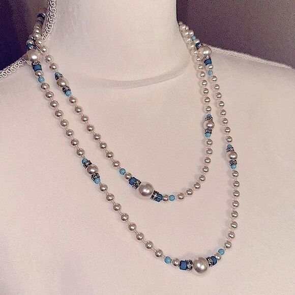 Faux Pearl with Turquoise Beaded Necklace! - Picture 1 of 11